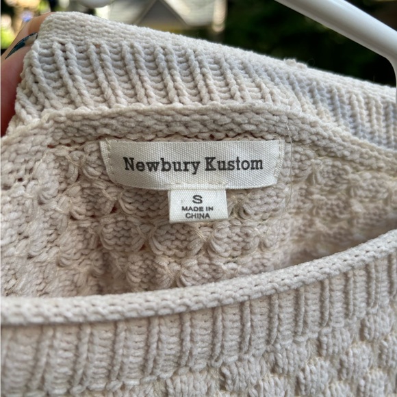 Latest Scoop distressed sweater - Picture 3 of 5